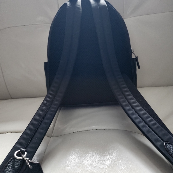 Coach backpack - Picture 3 of 3